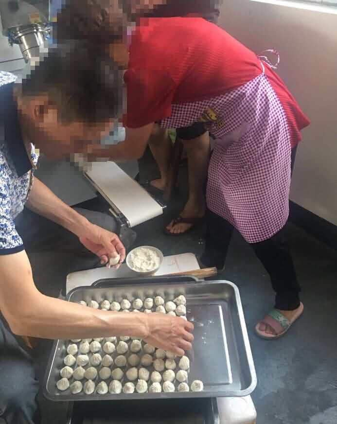 包子鋪專(zhuān)用包子機(jī)